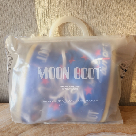 Moon Boot Stars Low Snow Boots Moon Boot Icon Light Low Blue Stars Print Boots - Picture 7 of 17